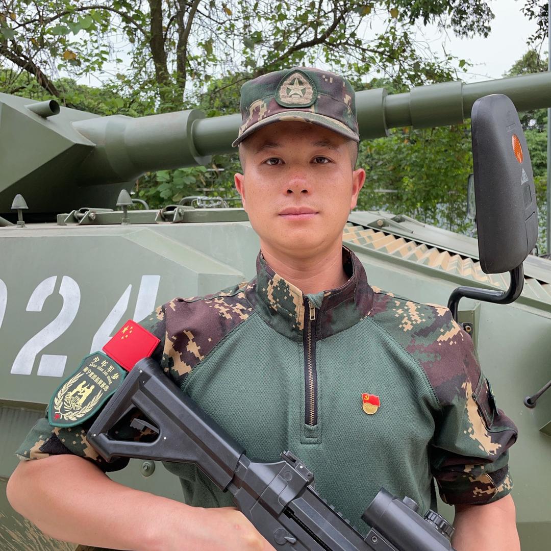 广西励志教育学校——蒙教官