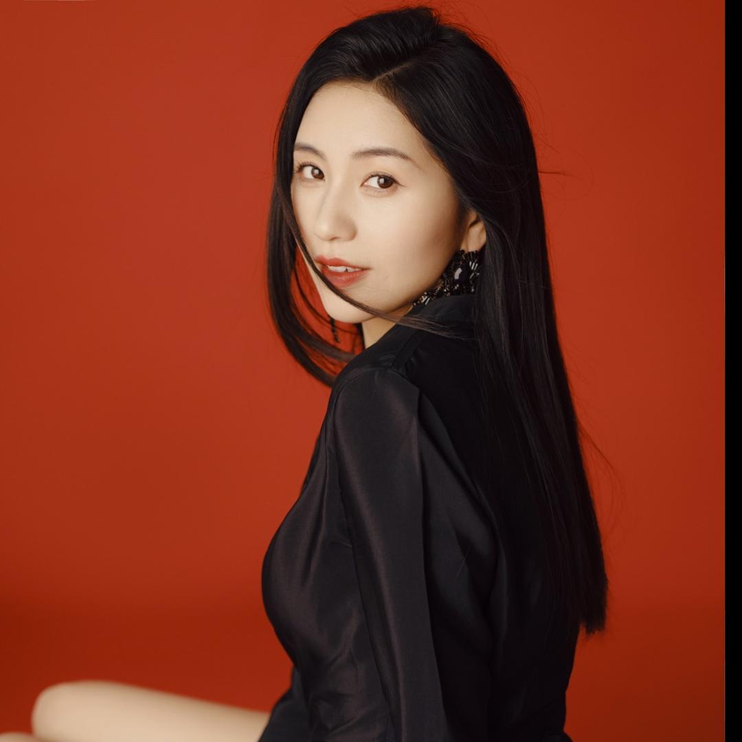 初见美学服装店