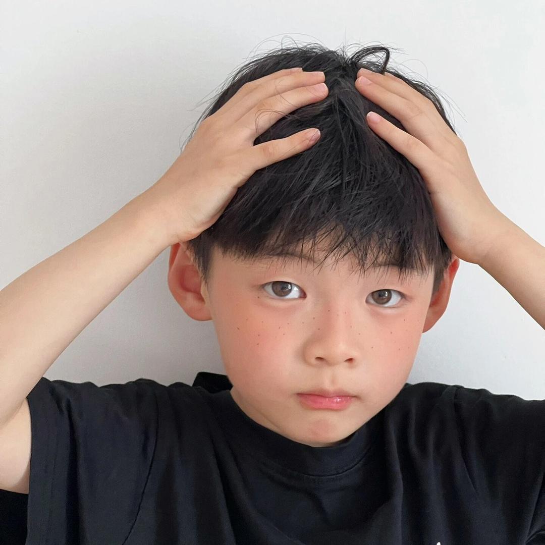 不知名呆毛