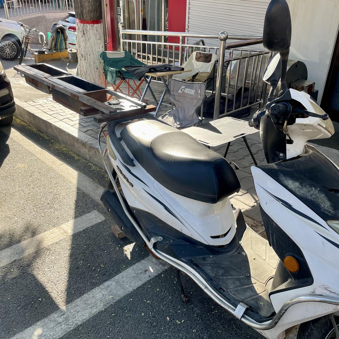 西二路摩的烤串