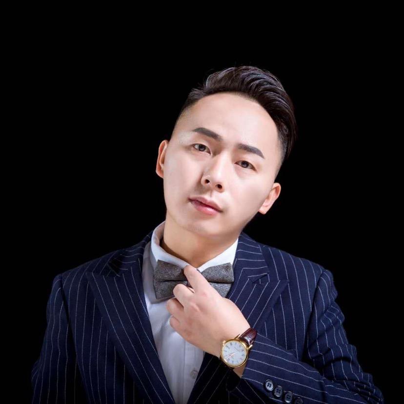 阿克苏格莱美烫染发型设计