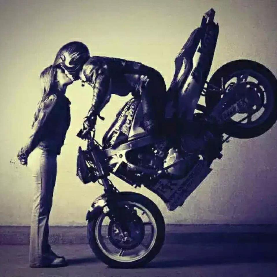 (｡ì _ í｡)圆滚滚o(^_^)o