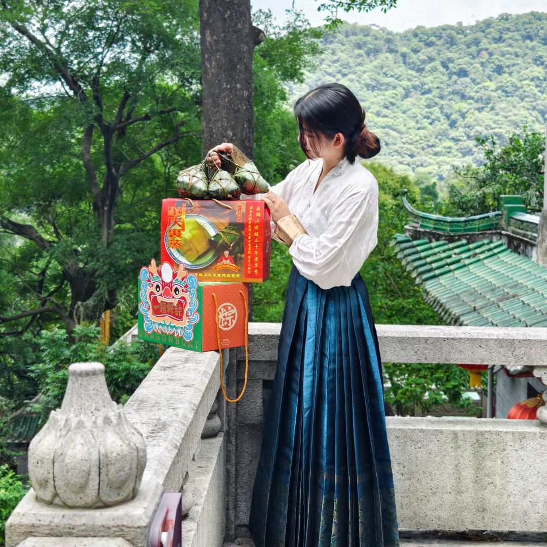 娇姐裹蒸粽.秀英