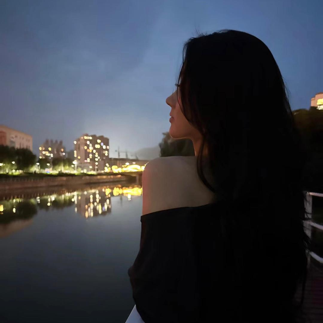 景尚足浴前台
