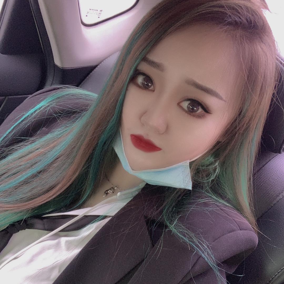 💋  蓝桉.