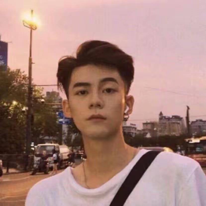 这个男人叫小帅