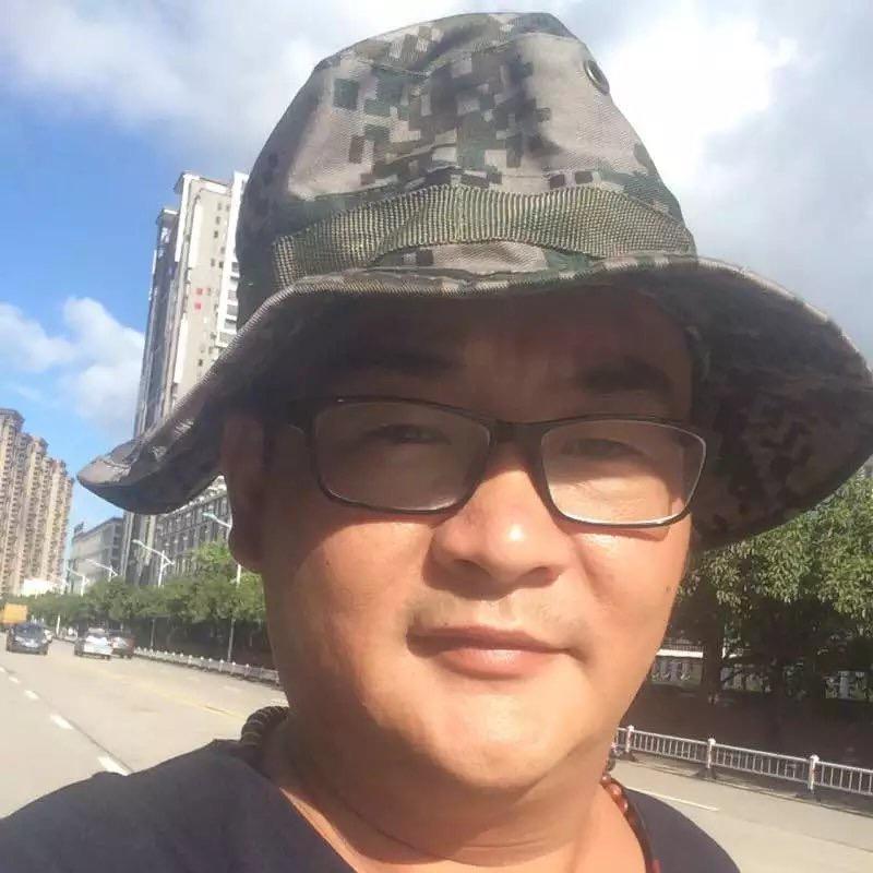 夏毅红