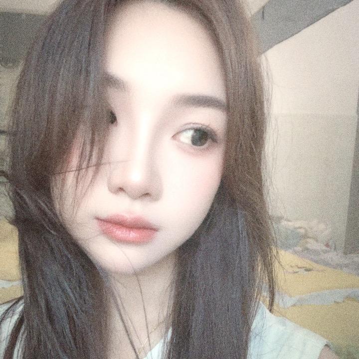 L.(*^．^*)