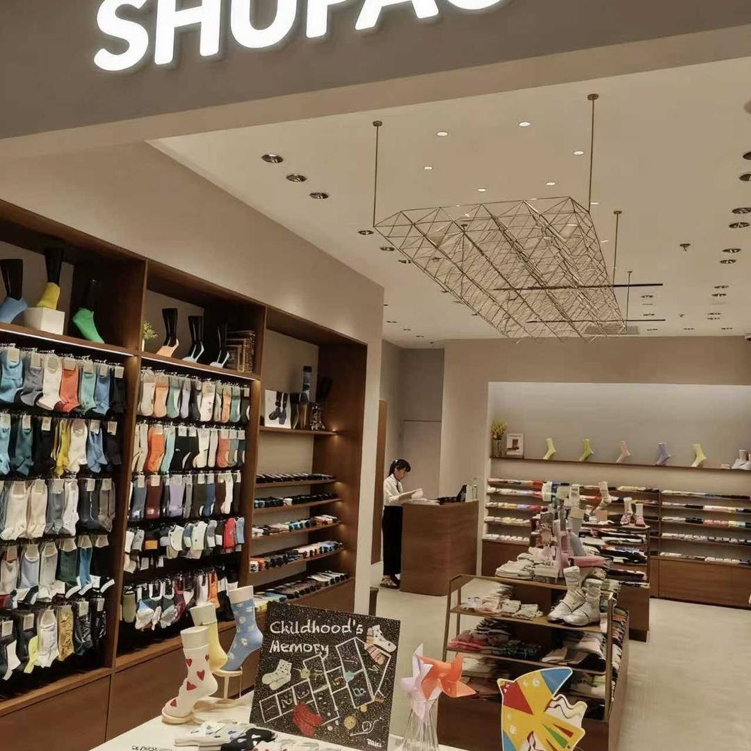 千里马袜业仓储式工厂店