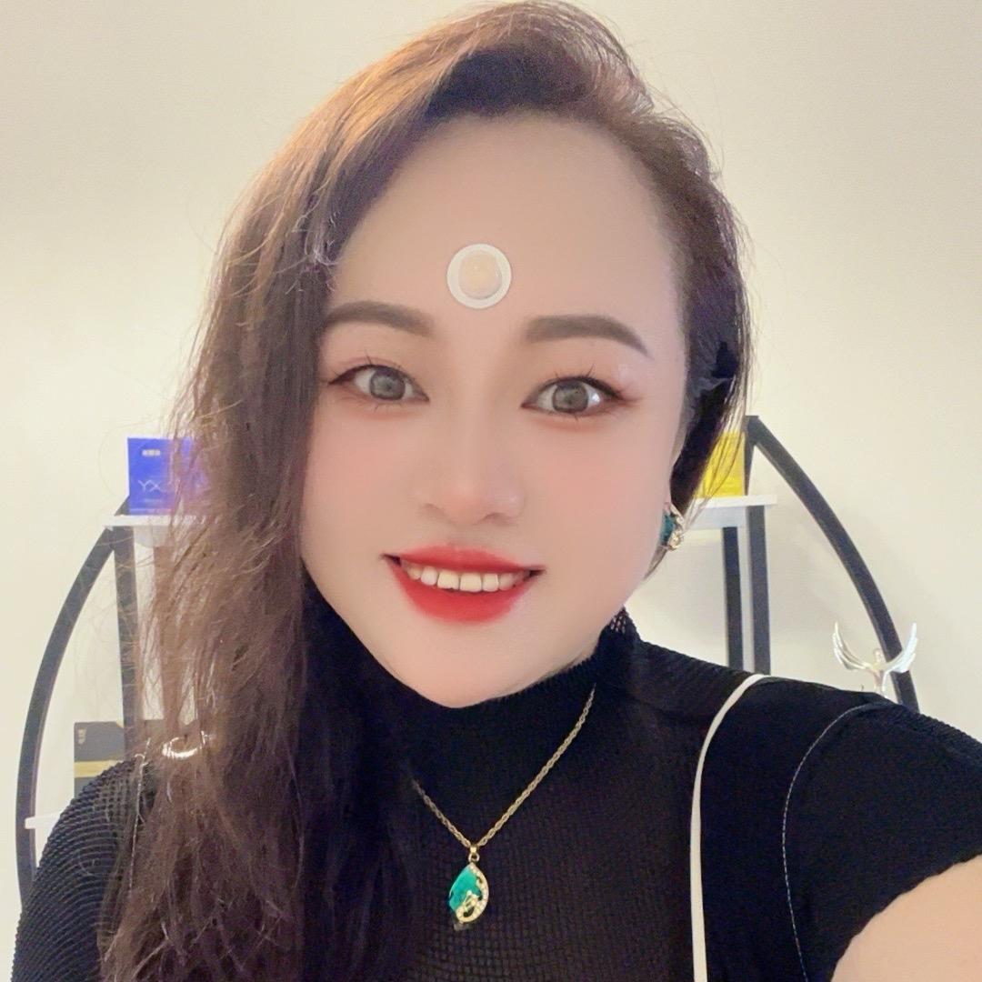 秋秋❤️男仕［用品］老板娘