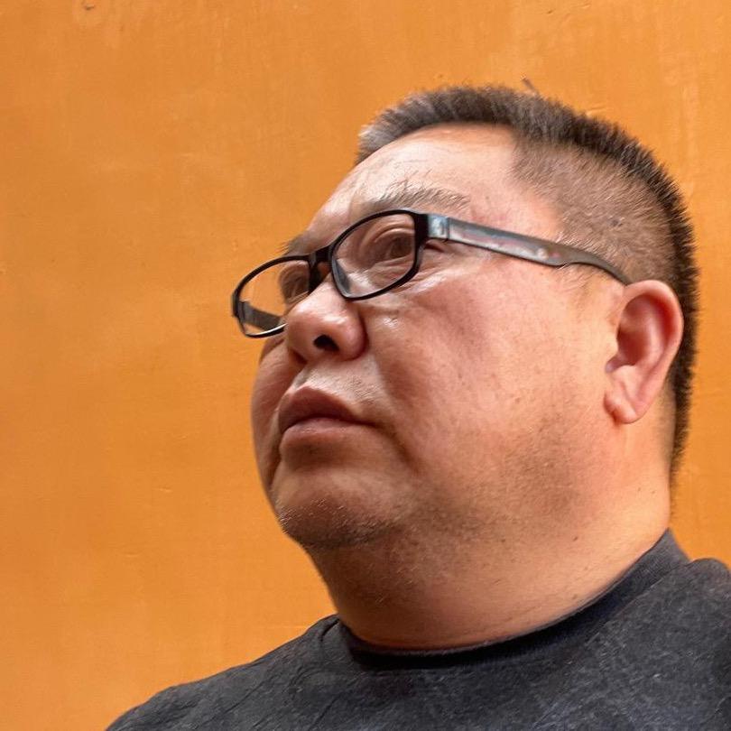 地摊美发师老胖胖