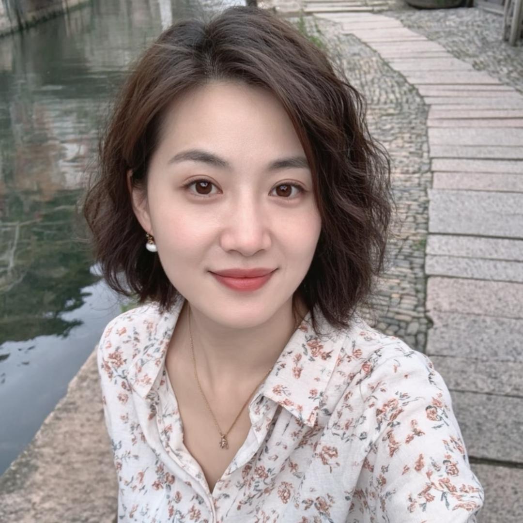 飞飞老板娘