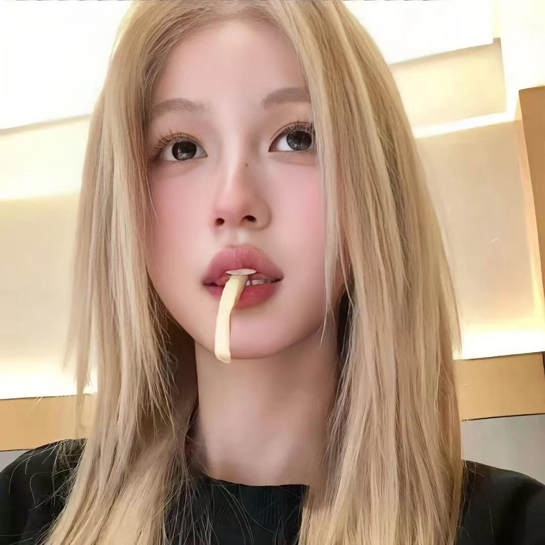 犯困的蓝莓