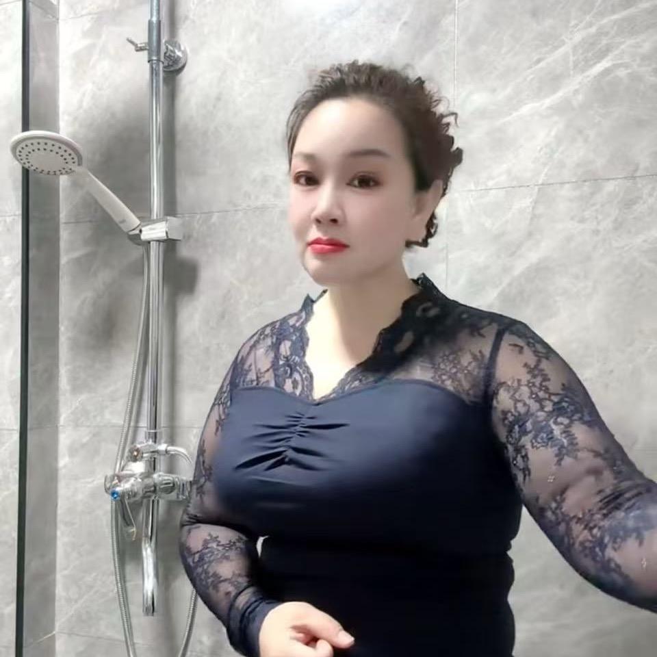 胖小姨穿搭