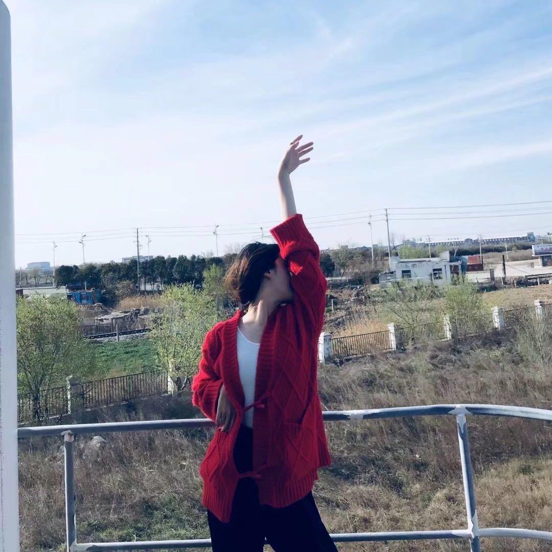 难哄@