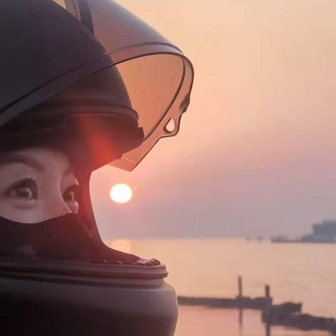 八方来财小富婆