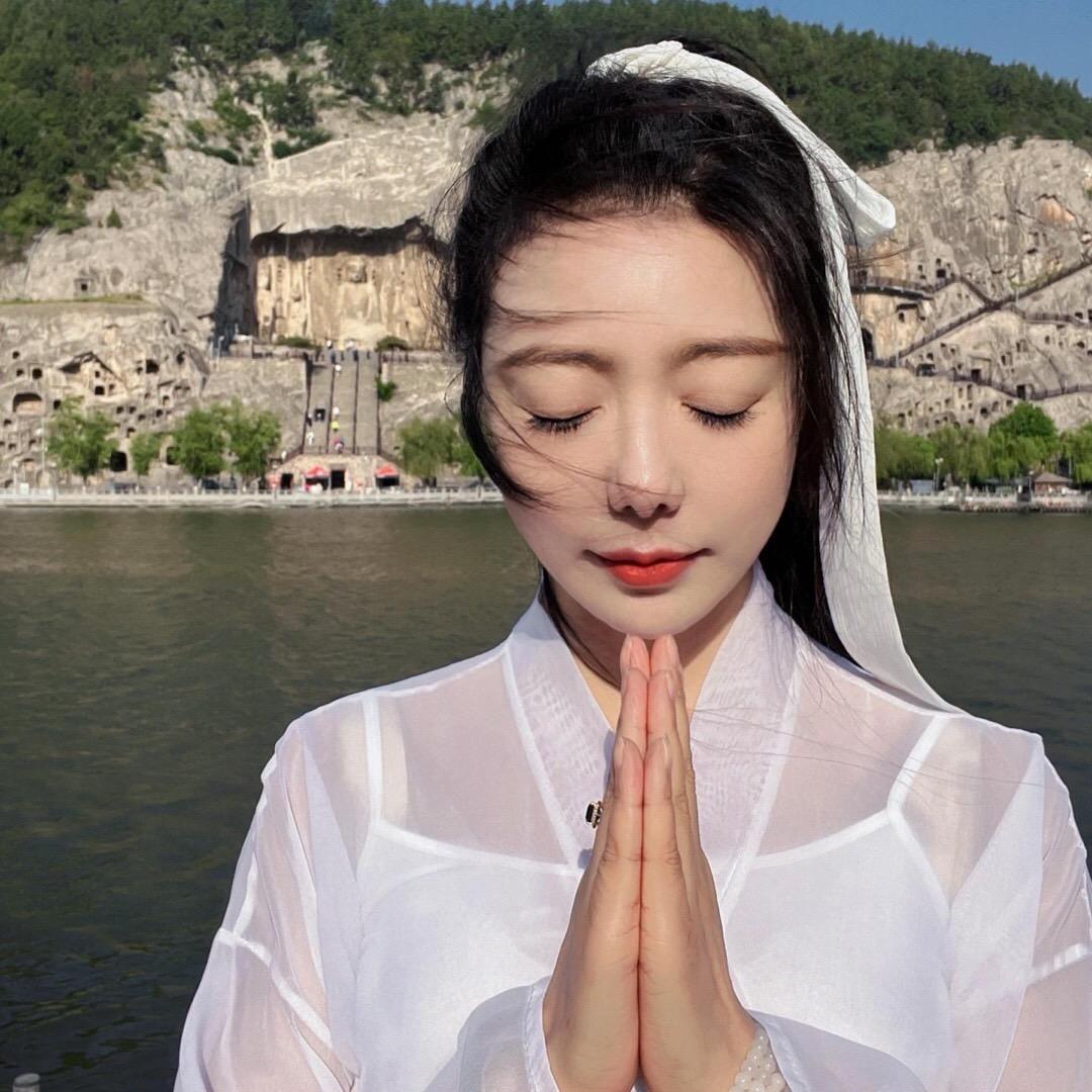 沐沐.小师姐