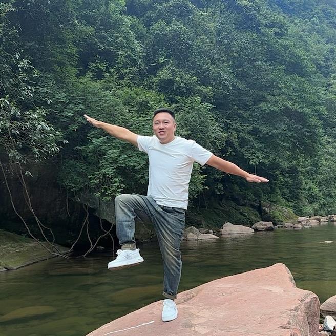 贵晨凯汽车销售