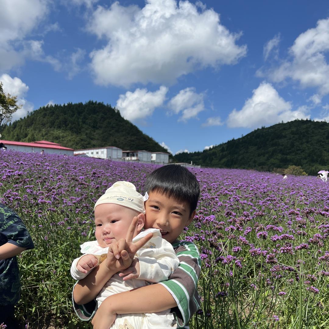 两个小夹克的麻麻