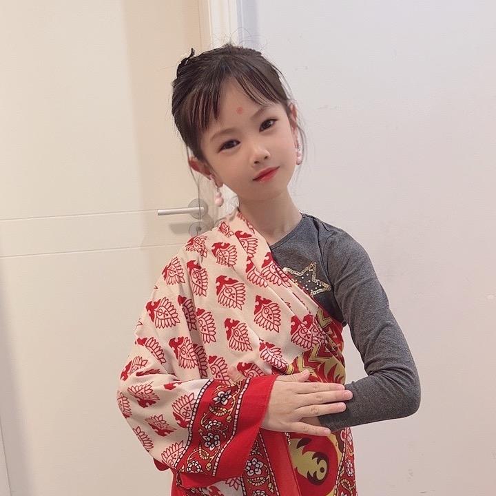 糖糖与四姐