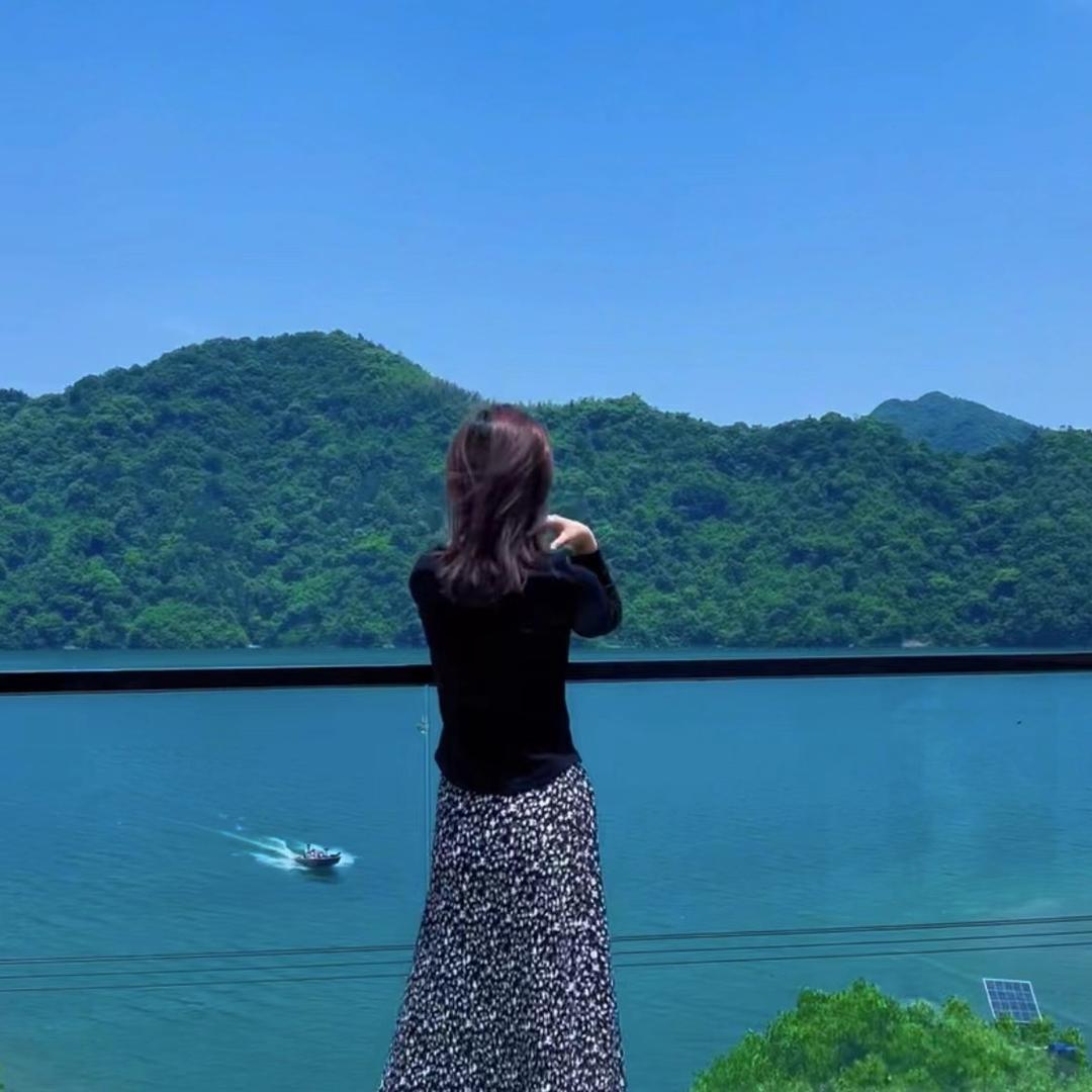 太平湖最懒老板娘～丽英
