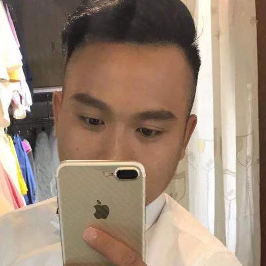 @黄佰万