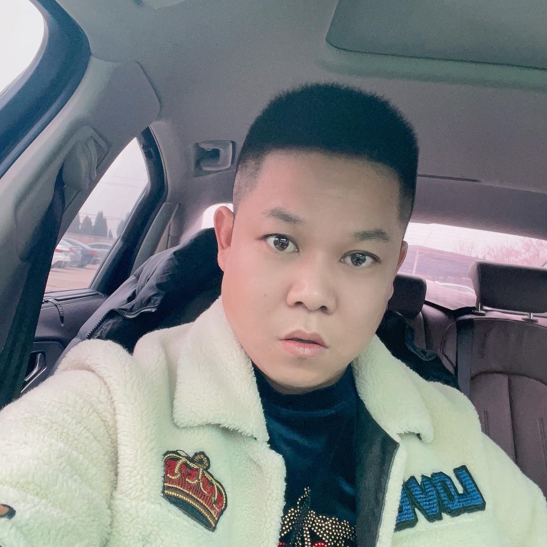 小哥