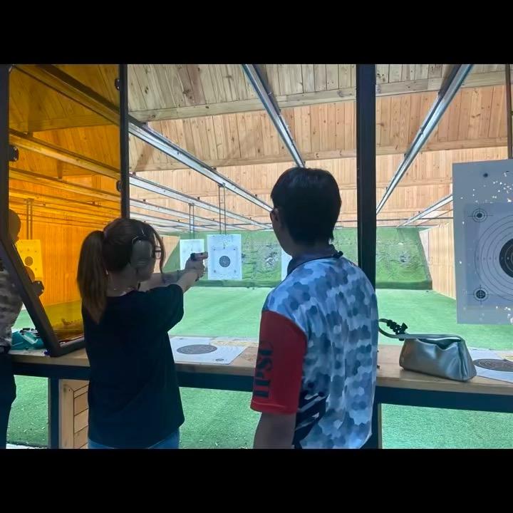 重生在戴南卖衣服的小姐姐