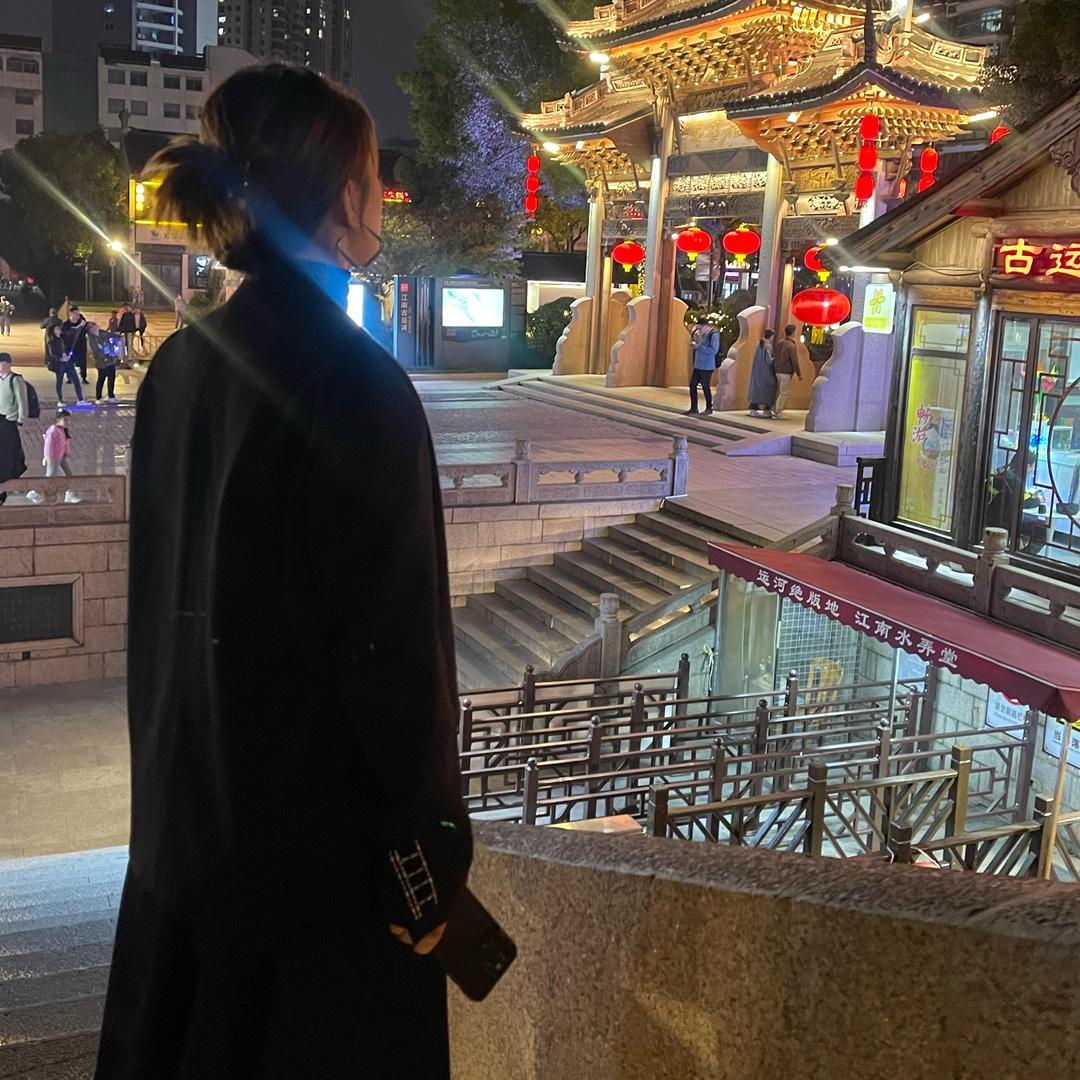 不吃香菜吖