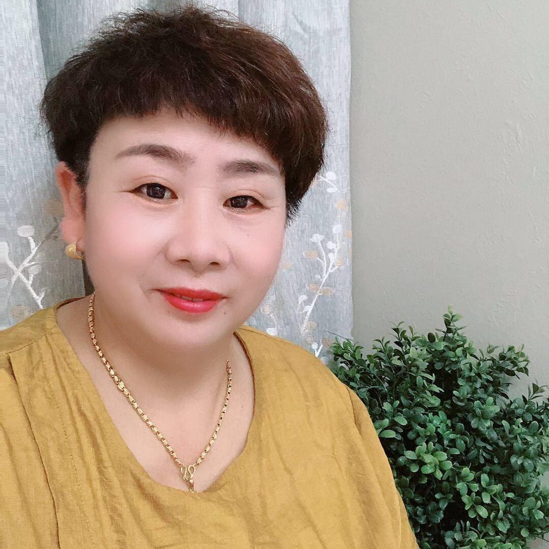 我家有三个优秀的孩子。