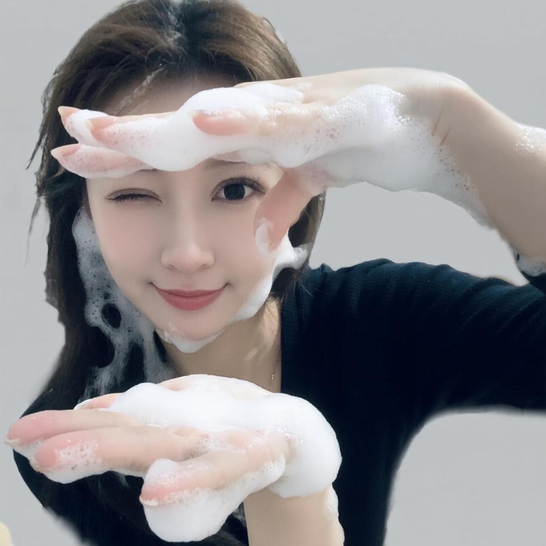 柯昂康康