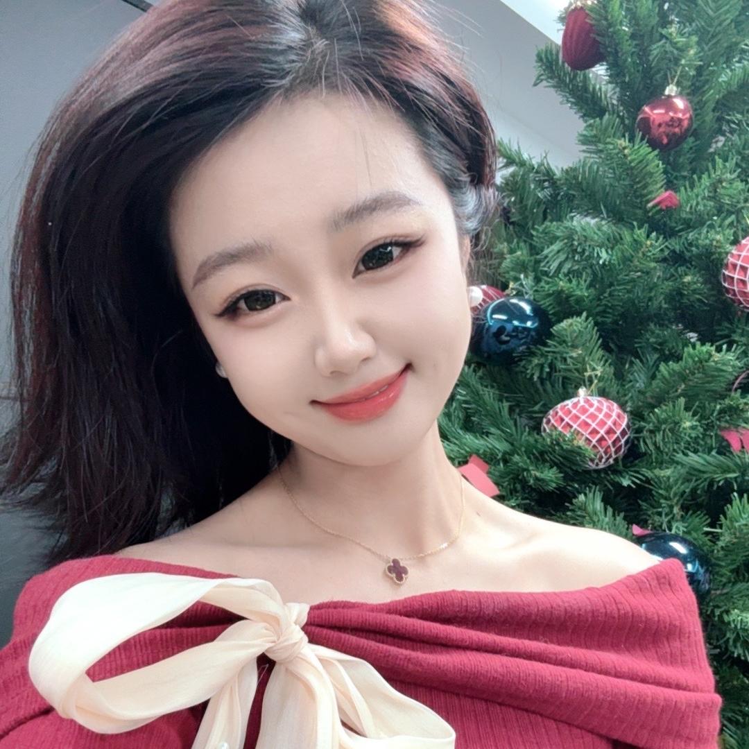 梨涡浅笑🦊¹⁵⁸⁷@抖音