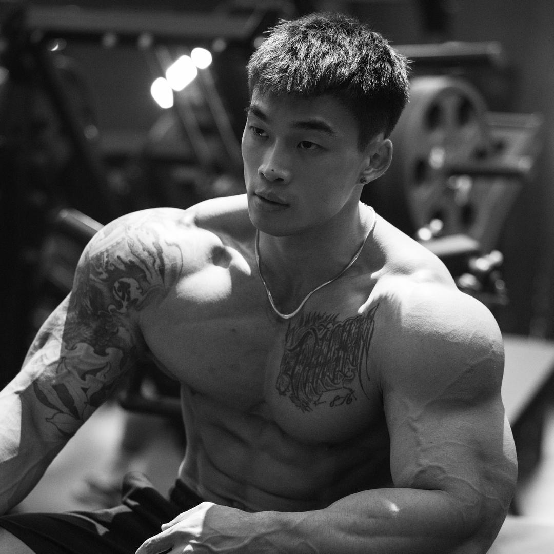 🔱-IFBB PRO康康