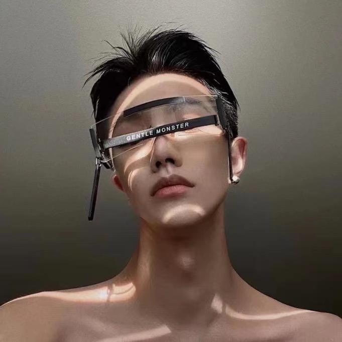 帅得困白塔