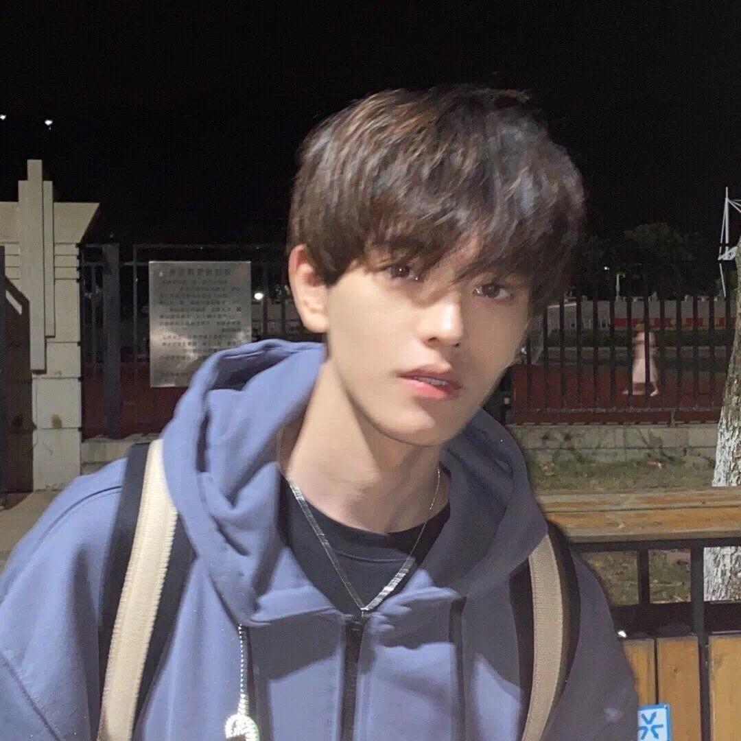 王校长（三角洲跑刀）