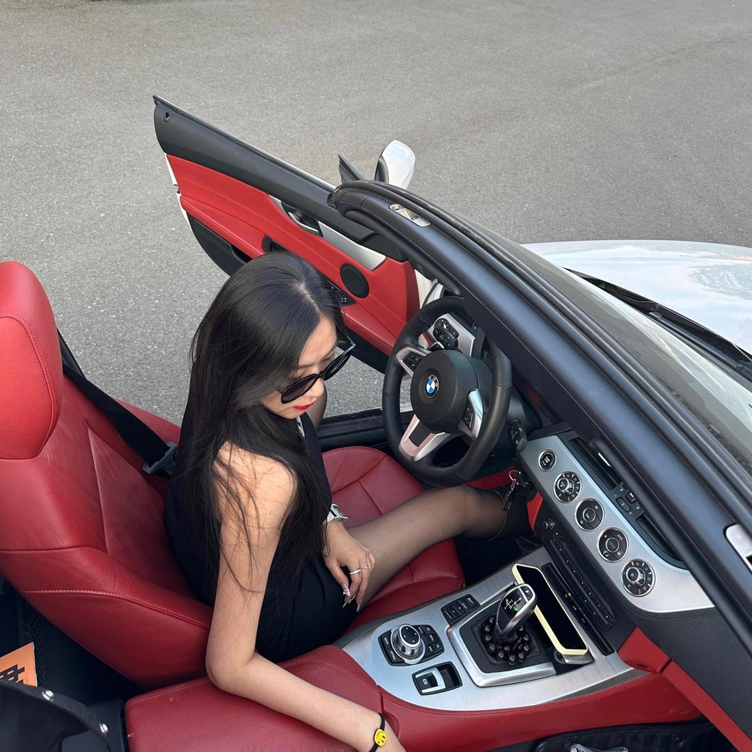 名字里有个佳·,🤡