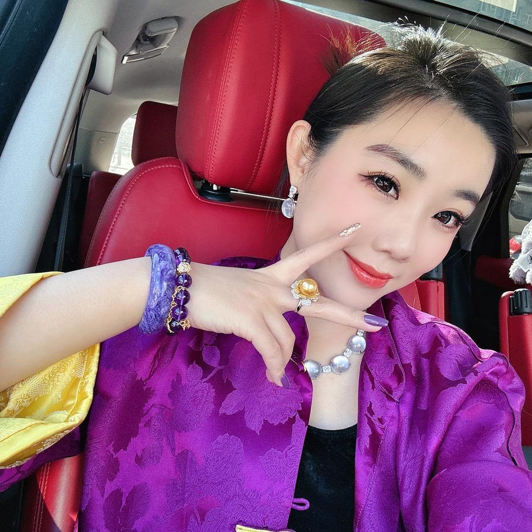 V姐藏宝阁