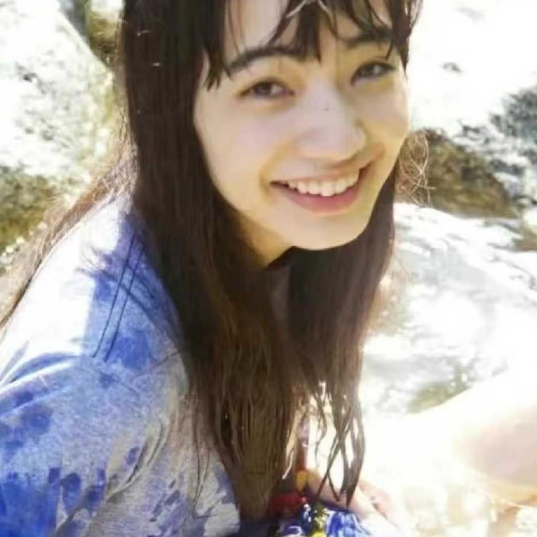 水泼落地