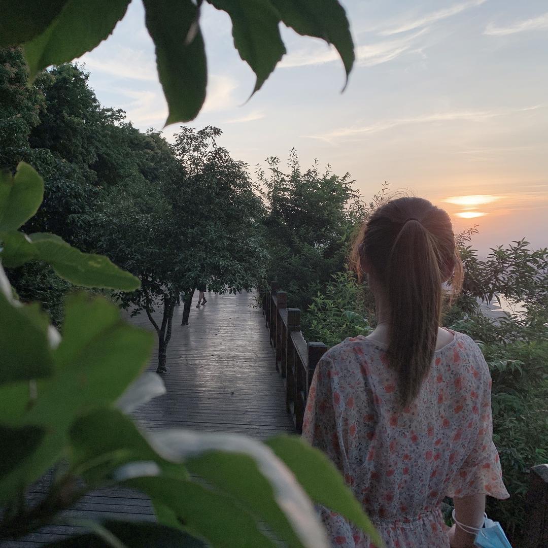 董小姐🧚‍♀️👑🍓