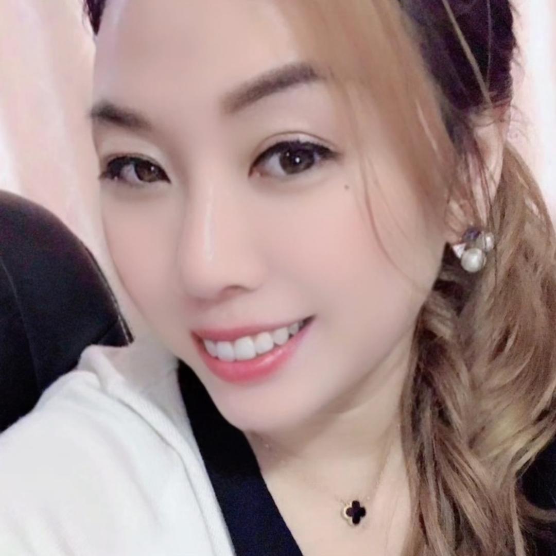 英姐（拒连赞）🌸🌸🌸