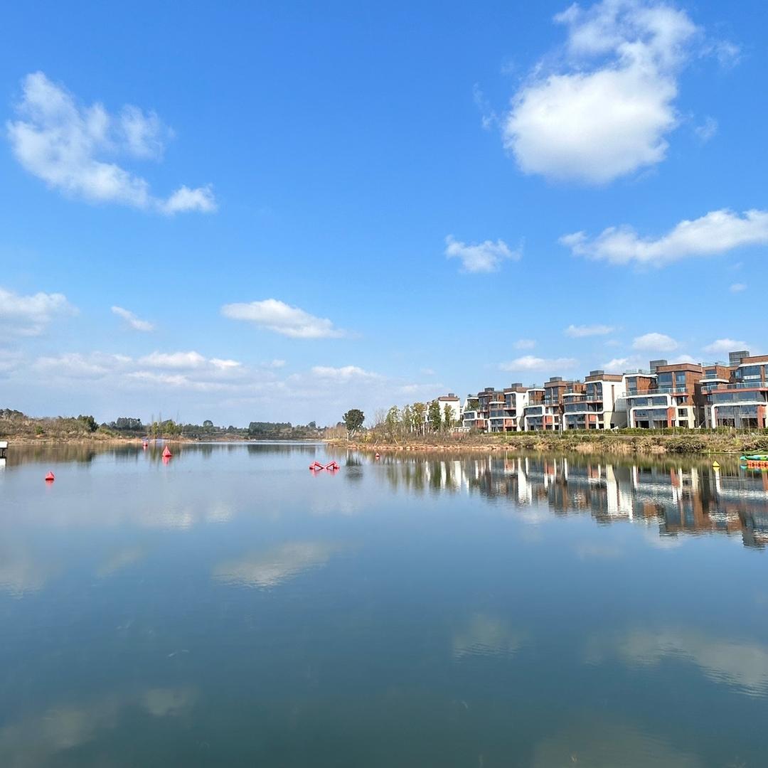 中铁黑龙滩度假区