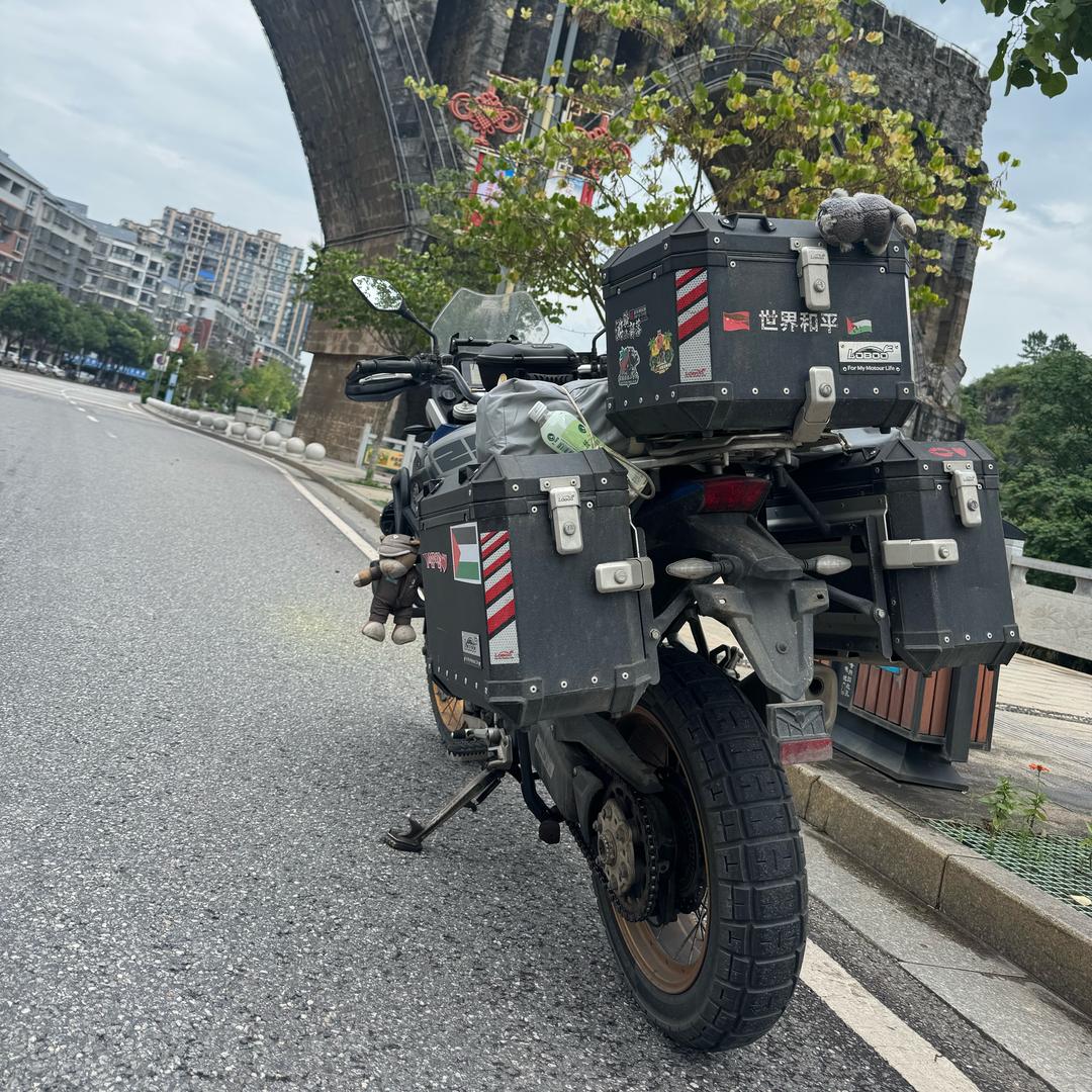 喜欢音乐的摩托佬