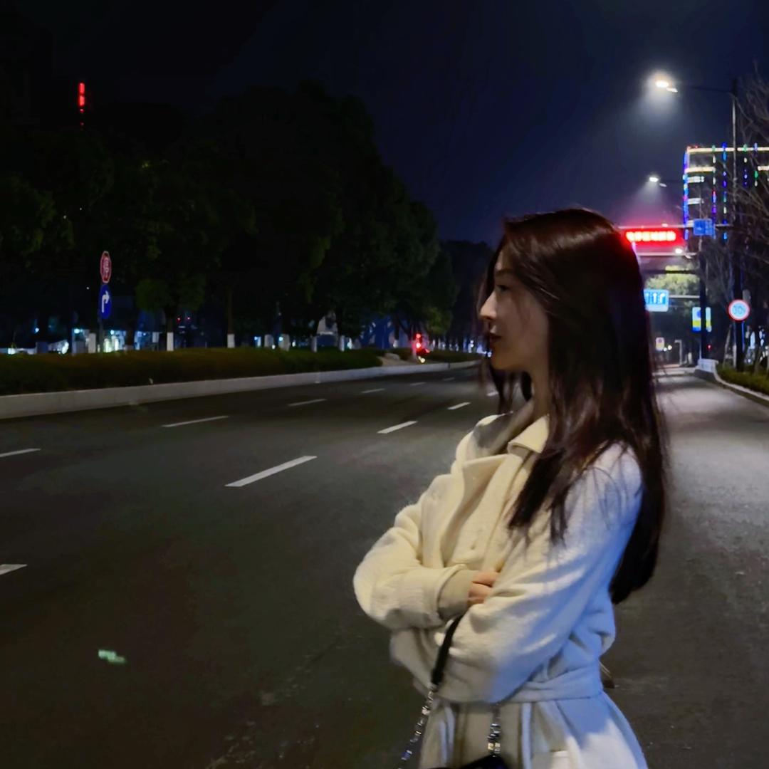 丽丽