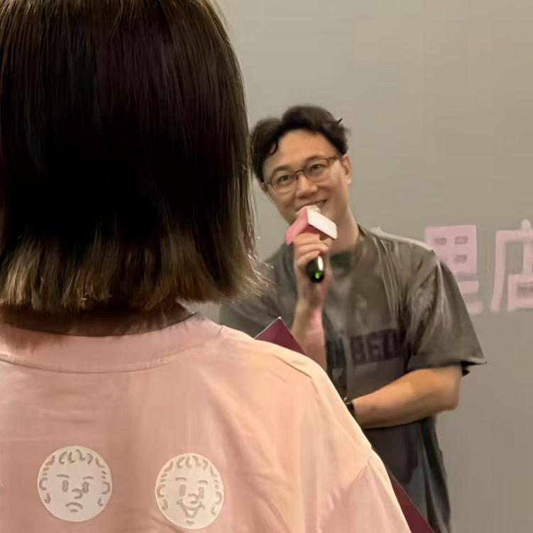 绿子Liz（与Eason聊过天版）