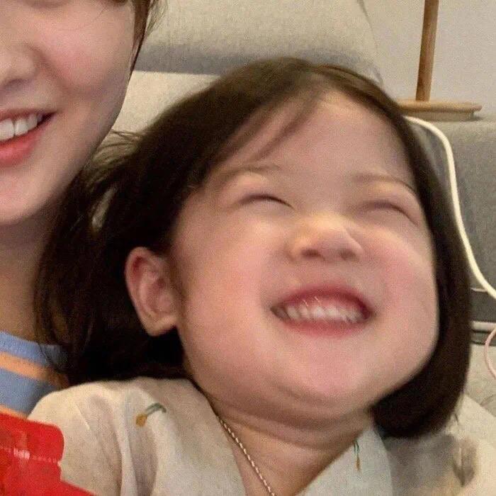 ✋