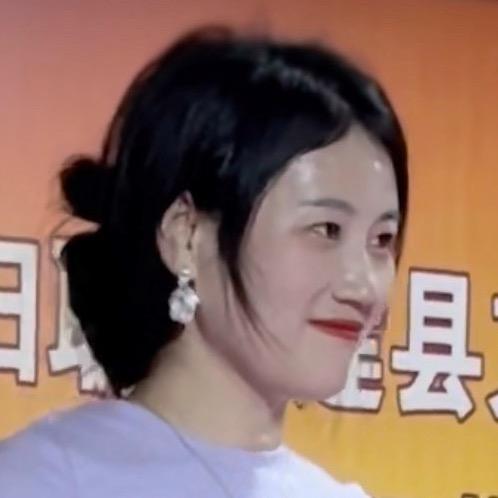 繁华阿姨