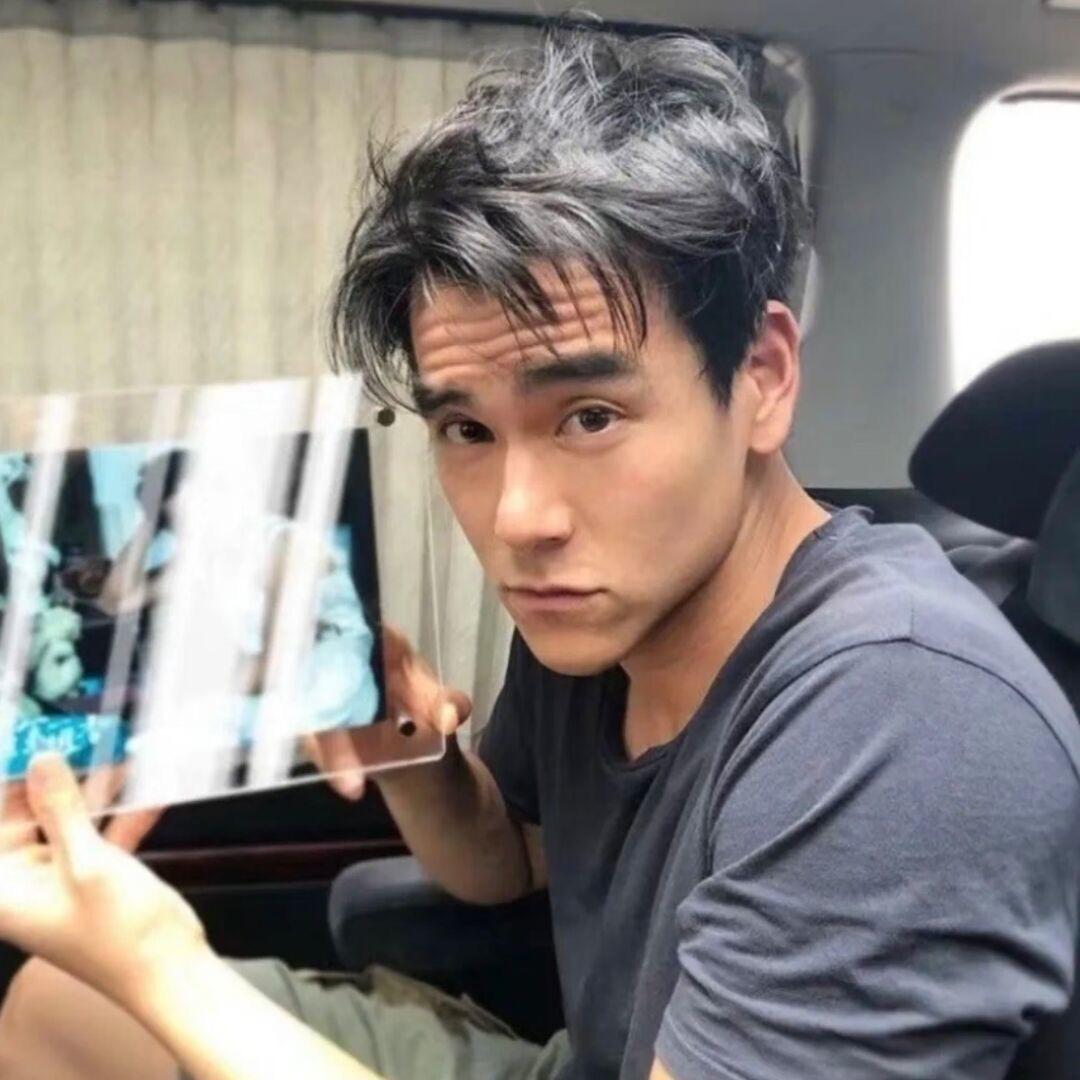 莫塔里的大手