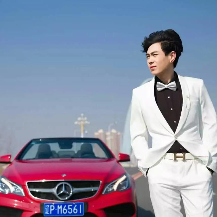 鸿老板”奢侈品回收