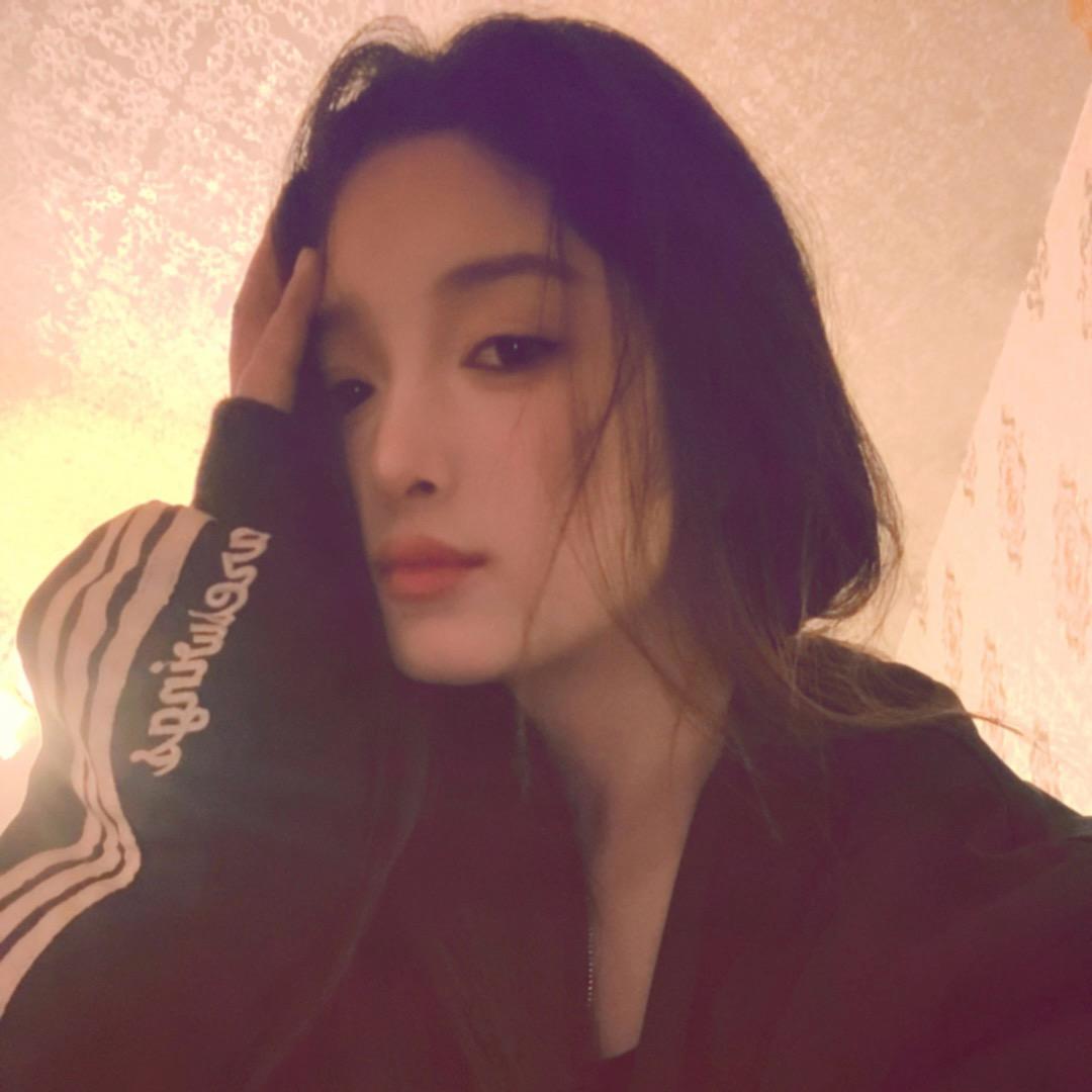 德吉妆铺（橱窗营业中🥨）