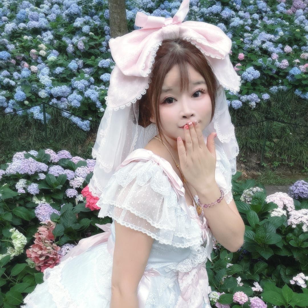 大脸猫吖~